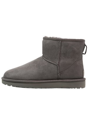 UGG CLASSIC MINI - Stiefelette - grey