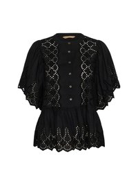 Schwarze Bluse mit einem runden Halsausschnitt, kurzen puffigen Ärmeln, Knopfverschlüssen und dekorativen Cut-Out-Mustern entlang des Oberteils und des Saums.