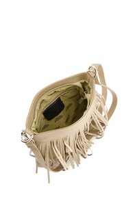 Beżowa skórzana torba crossbody z frędzlami, o teksturowanym wykończeniu oraz żółtym wnętrzu z tkaniny z nadrukowanym logo.