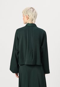 Selected Femme SLFJEAN - Bluza z gumbi - scarab