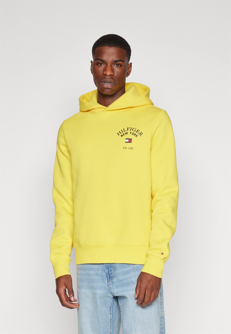 Tommy Hilfiger ARCHED VARSITY HOODY - Sportinis megztinis - eureka yellow