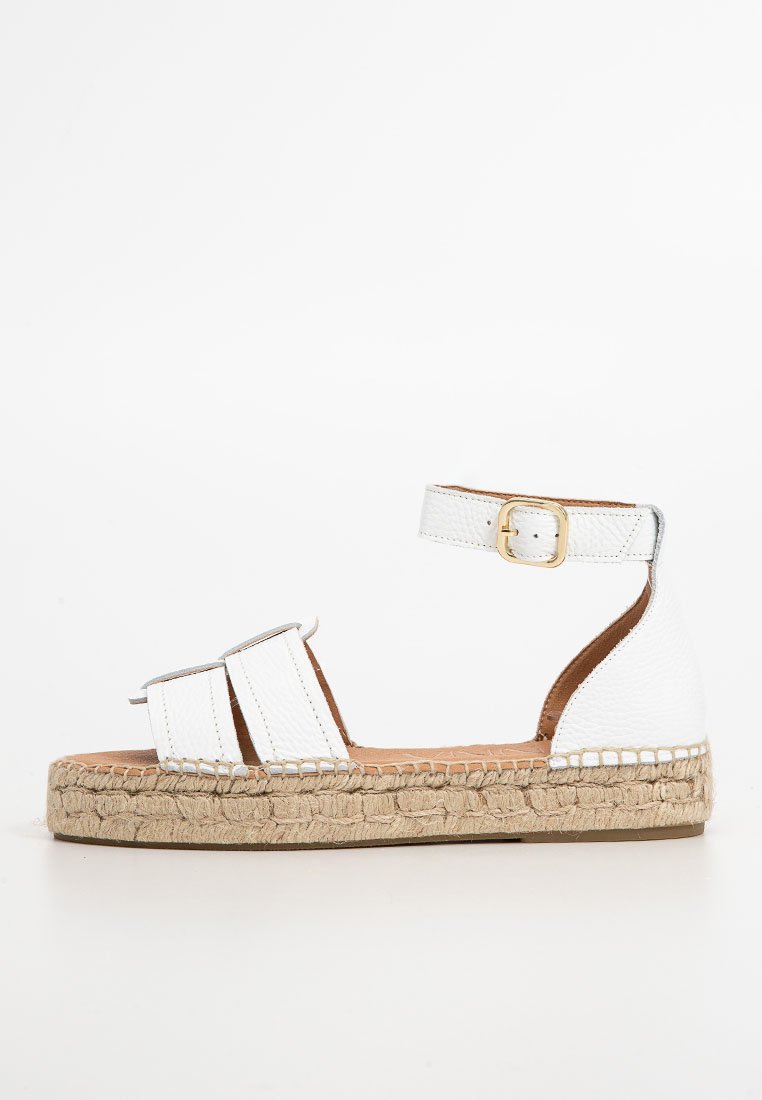 Kanna Sandalen met plateauzool wit Kanna Sandalen met plateauzool wit