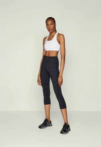 Nike Performance ONE CROP - Leggings - black