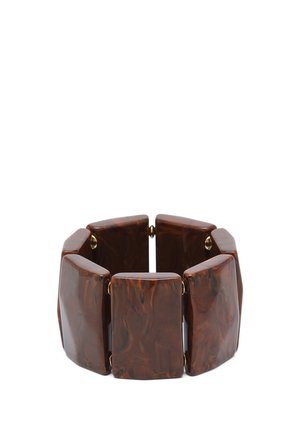 Bracelet composé de six segments rectangulaires en résine marbrée brun foncé, reliés par de petits connecteurs dorés.