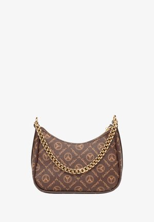 Braune Designerschultertasche mit wiederkehrendem rundem Logo-Muster und dickem goldfarbenem Kettenriemen vor weißem Hintergrund.