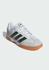 adidas Performance ŠPECIALISTA INTERIÉR biela