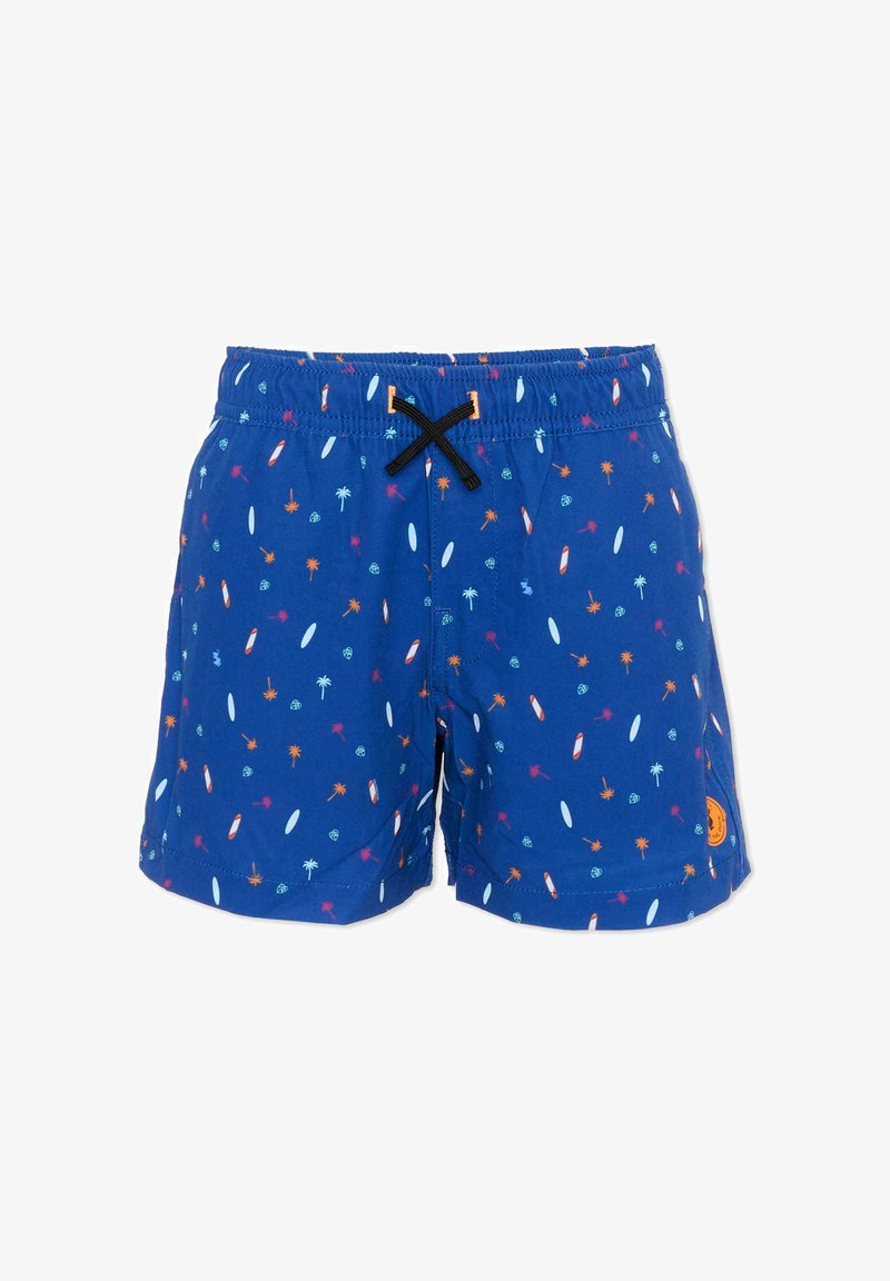 Short de bain bleu avec des motifs de planches de surf et de palmiers orange, blancs et rouges, cordon noir et écusson logo orange sur la jambe.