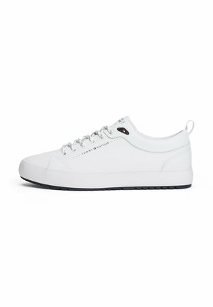 FINE-CLEAT - Trainers - white