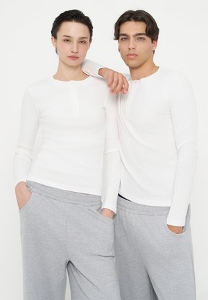YOURTURN by Zalando, UNISEX, biały