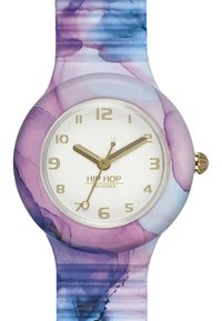 Rund ur med en silikone-rem i akvarel-mønster i nuancer af blå og lilla. Hvid skive har gyldne timeindekser og visere.