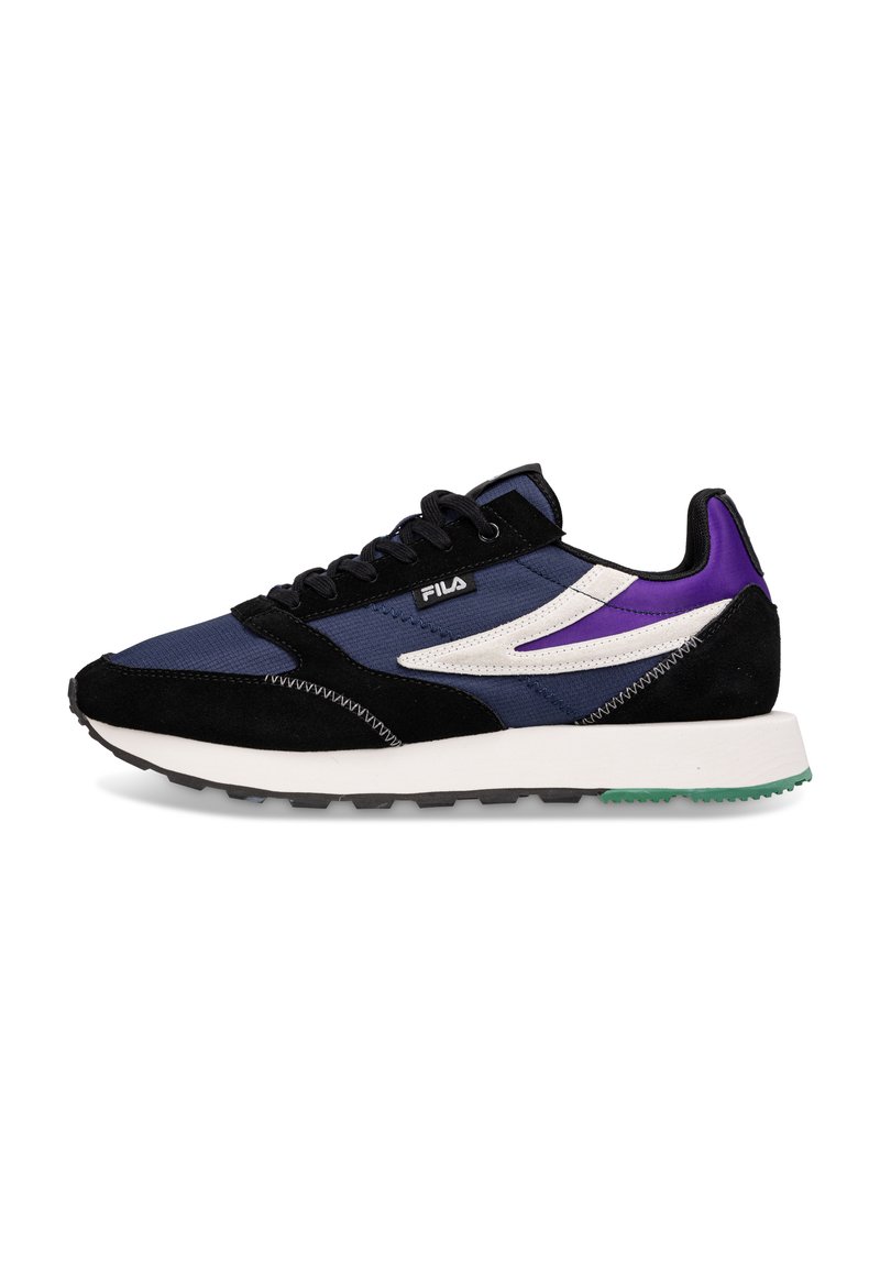 Sneaker blu e nera con una tomaia in suede e mesh. Presenta accenti bianchi e viola, un collarino imbottito e una suola intermedia bianca con suola verde.
