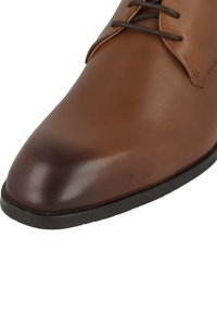 Gordon and Bros Derbies & Richelieus - cognac cognac