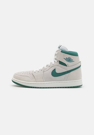 AIR JORDAN 1 ZM CMFT 2 - Sneakers high - summit white/bicoastal/oxidized green