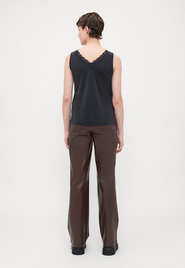 ONLFREE LIFE V NECK MIX - Top4