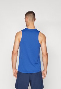 Nike Performance MILER TANK - Top - game royal/midnight navy/reflective silver