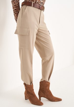 Camomilla Italia Cargohose - beige plain