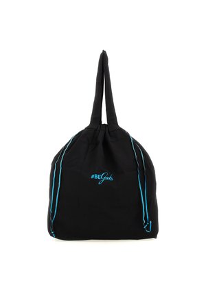 Borsa tote in tessuto nero con due manici, cuciture verticali blu e "#BEGabs" ricamato in blu al centro davanti.