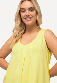 Ulla Popken Top - lemon yellow