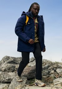 The North Face SARNEN GORE-TEX TRICLIMATE THREE IN ONE - Vandeniui atspari striukė - eagle blue