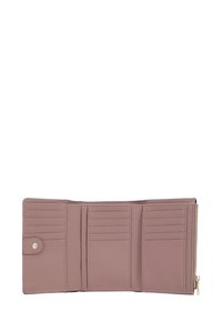 Portafoglio sintetico rosa con più slot per carte, un compartimento con zip e dettagli cuciti. Texture liscia con un design elegante e minimalista.