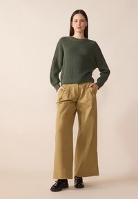 Anna Field Pullover - thyme