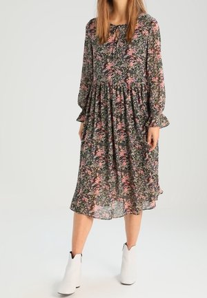 Robe de jour - pink