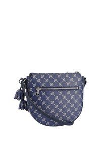 Bolso cruzado en color marino con una superficie texturizada, que presenta un patrón blanco, un bolsillo frontal con cremallera y elegantes detalles de borlas en el lateral.