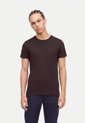 Tommy Hilfiger, FLAG EMBROIDERY SLIM JERSEY T-SHIRT - Обикновена тениска - earthy brown
