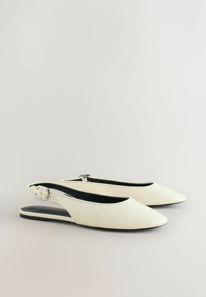 Next, REGULAR FIT - FOREVER COMFORT ROUND TOE - Takaa avoimet ballerinat - bone