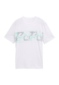 Hvid bomulds t-shirt med korte ærmer har et trykt grafisk design i blå og grå, inklusive tal og tekst på tværs af brystområdet.