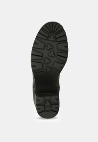 Bata Kozačky na platformě - black