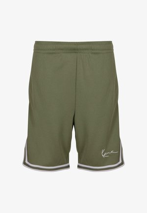 Olivgrüne Sportshorts aus strukturiertem Mesh-Material, mit weißen Seitenakzenten und einem geschwungenen Signatur-Logo auf der Vorderseite.