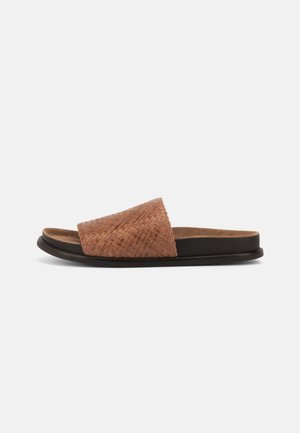 Vagabond, EFFIE - Slip-on sandaler - cognac