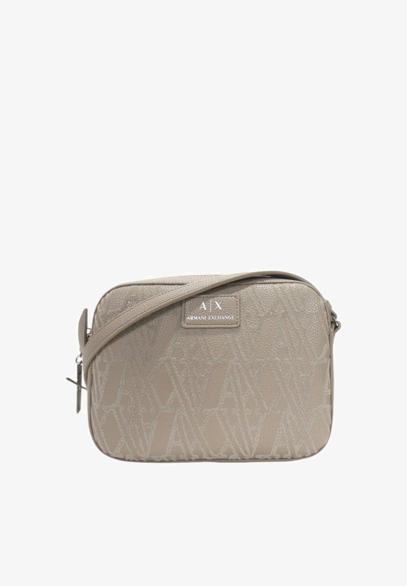Borsa a tracolla beige con superficie testurizzata, logo Armani Exchange e lunga tracolla regolabile. Forma rettangolare classica e chiusura con zip.