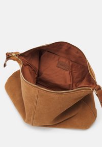 Anna Field LEATHER - Skuldertasker - cognac