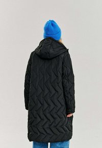 NAOKO DWUSTRONNY HERBARIUM  - Zimní kabát - black