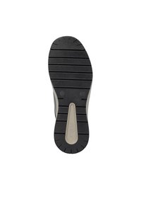 Semelle de chaussure en caoutchouc noir avec une texture antidérapante, présentant des rainures horizontales et un léger talon. Accents gris près des bords de la semelle.