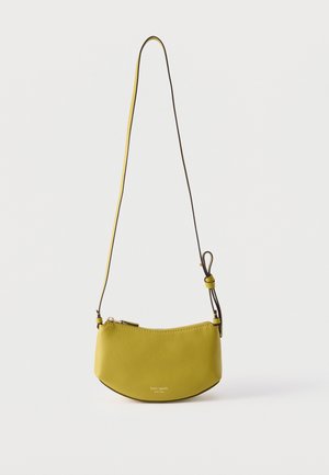 Mazs dzeltenas krāsas ādas plecu somiņa ar regulējamu siksnu un rāvējslēdzēja aizdari, zīmola "kate spade new york" zelta burtiem.