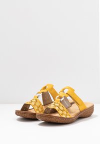 Rieker Klapki Sonne Zolty Zalando Pl
