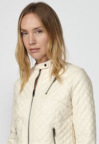 Koroshi Műbőr dzseki - crudo   off white