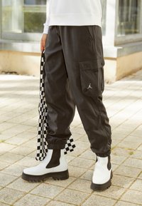 Jordan Cargobroek - black/stealth
