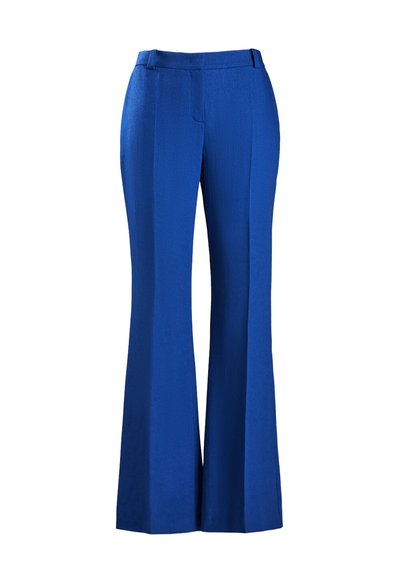 Uitlopende blauwe broek van textuurstof, met een aansluitende taille en voorste plooi, geschikt voor formele of casual gelegenheid.