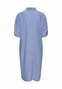 Robe chemise à manches courtes à fines rayures verticales bleues et blanches, coupe ample, avec un col classique vue de dos.