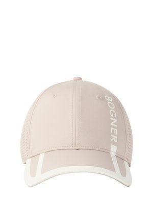 Hellbeige Kappe mit perforierten Seiten, gebogenem Schirm mit weißen Akzenten und vertikalem "BOGNER"-Logo auf dem vorderen rechten Panel.