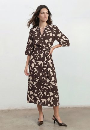 More & More, Jurk - shadow print