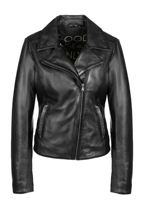 Veste de motard en cuir noir avec fermeture éclair asymétrique sur le devant, col large, et poches latérales, présentée sur un fond blanc.