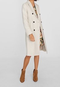 Stradivarius Abrigo clásico - beige