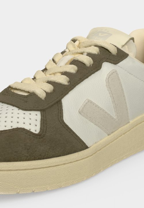 Veja V-82 - Trainers - white/natural/kaki — photo 7