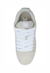 Light gray suede sneaker with a rounded toe, white laces, and a white logo patch on the tongue. Smooth texture and classic design.