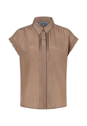 Hellbraune kurzärmelige Bluse mit spitzem Kragen, vertikalen dekorativen Nähten vorne und aufgekrempelten Ärmeln.